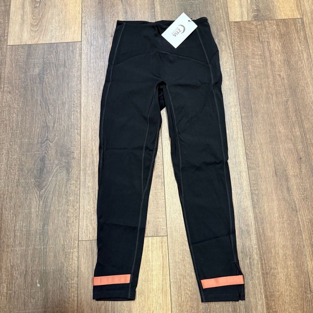 New Zyia black strap deluxe hi rise 2